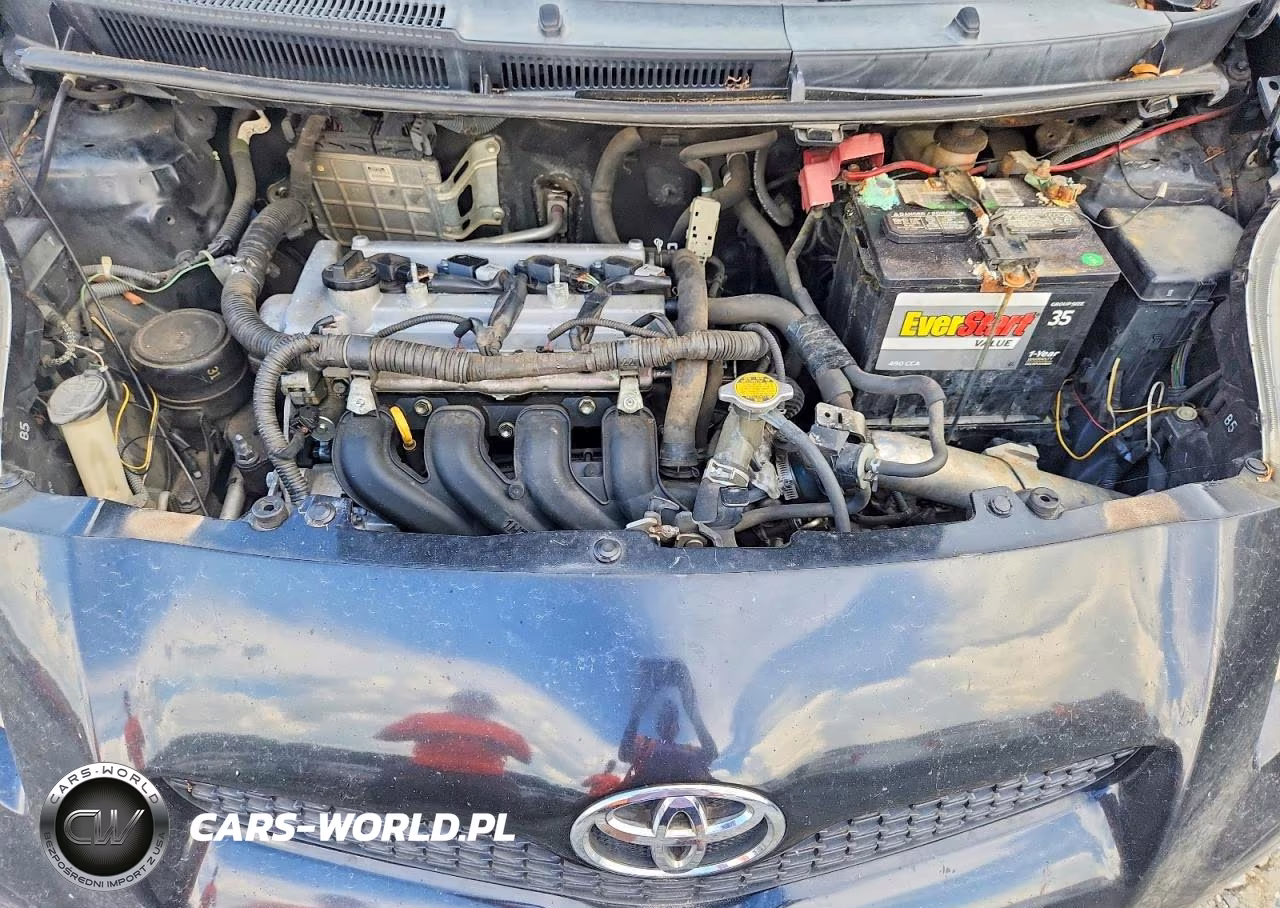 2010 Toyota Yaris Base VIN:JTDJT4K37A5285388 - 11