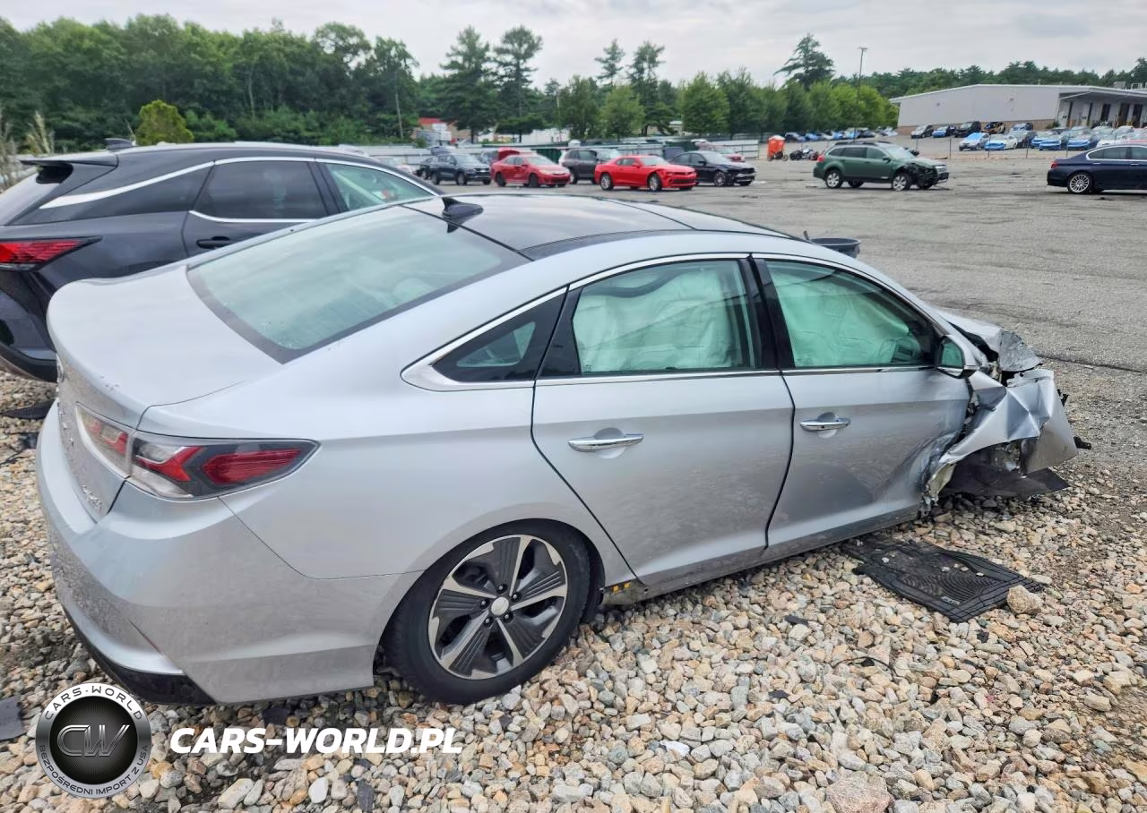 2018 Hyundai Sonata Hybrid Limited VIN:KMHE34L38JA084067 - 3
