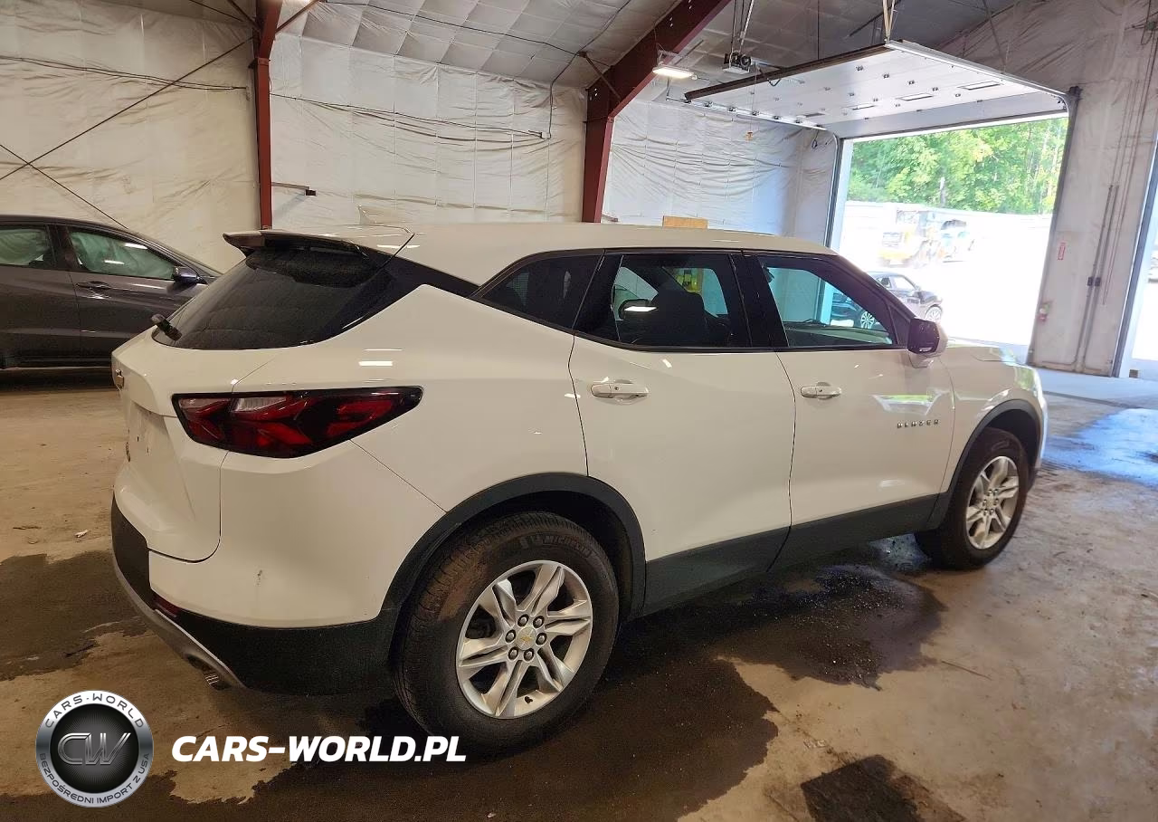 2021 Chevrolet Blazer 2Lt VIN:3GNKBHR48MS582054 - 3