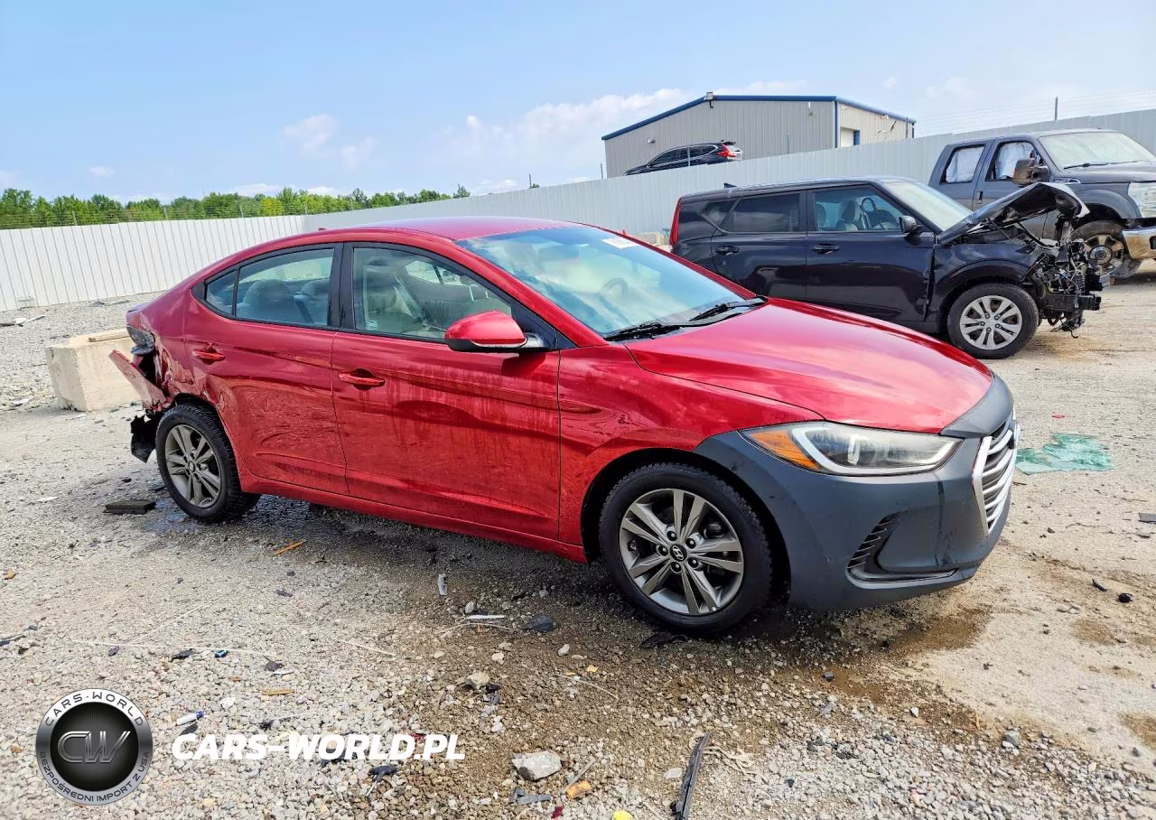 2018 Hyundai Elantra Sel VIN:5NPD84LF8JH247479 - 4