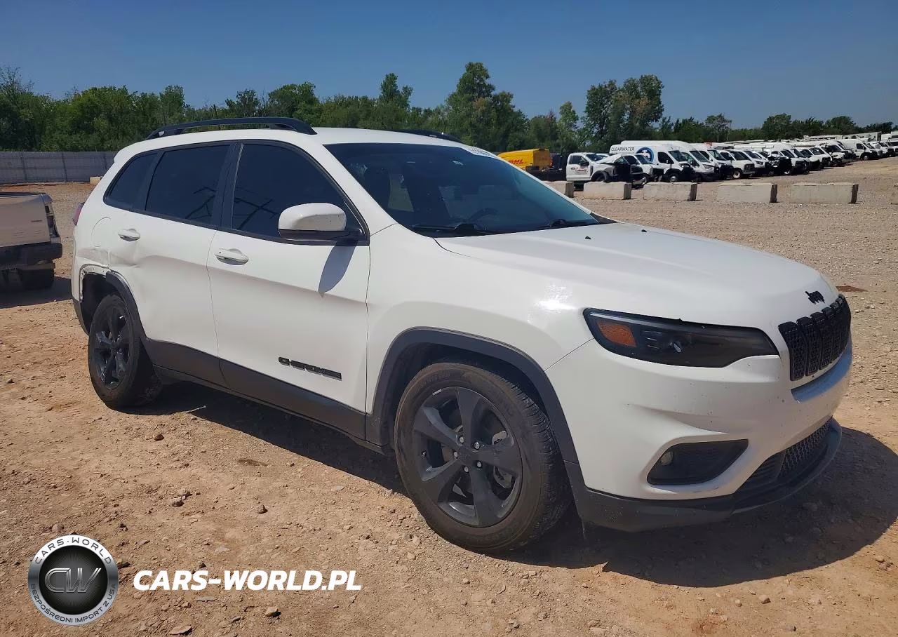 2020 Jeep Cherokee Latitude Plus VIN:1C4PJLLB6LD561066 - 4