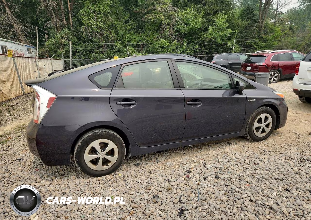 2012 Toyota Prius Two VIN:JTDKN3DU4C5413264 - 3