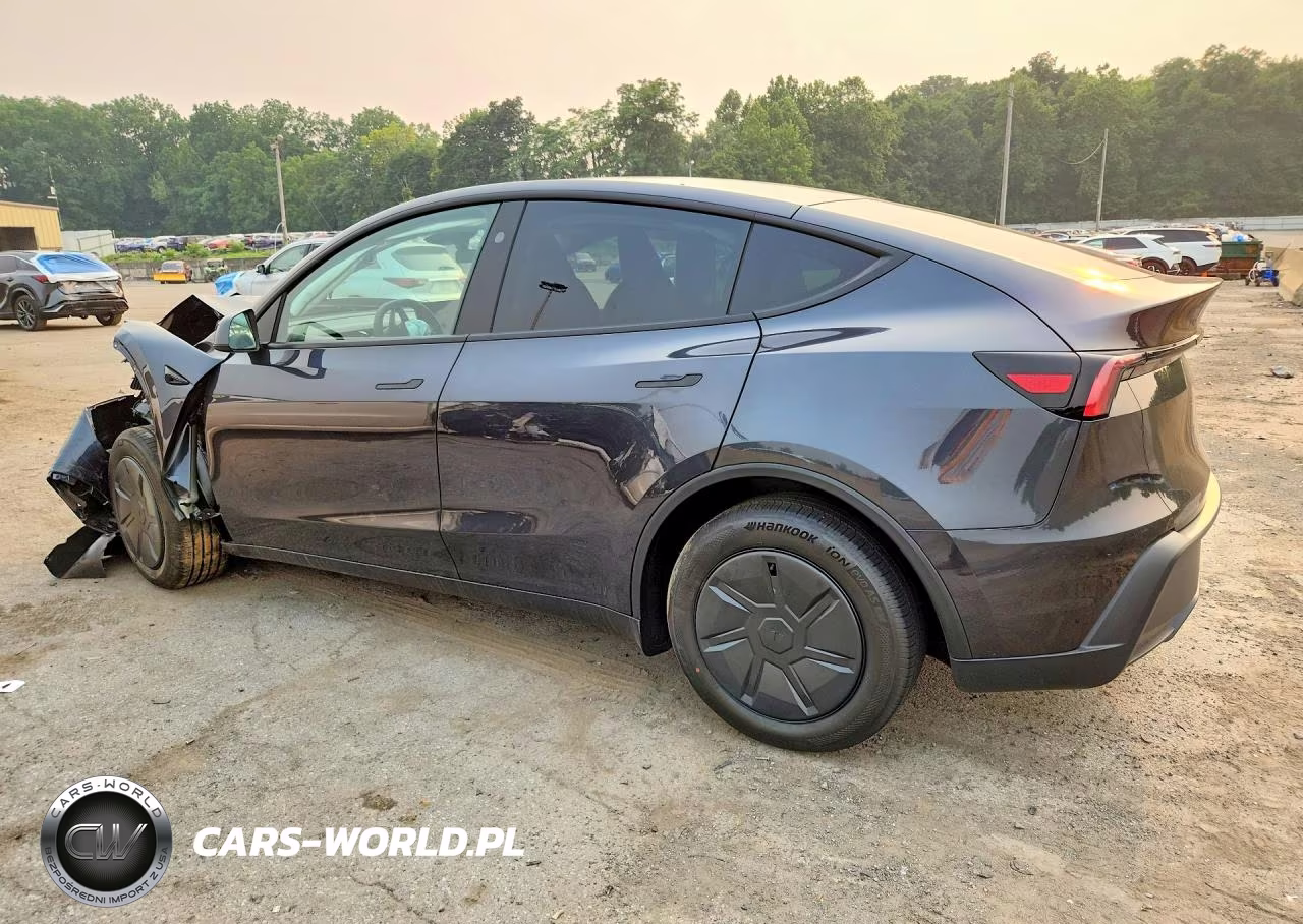 2026 Tesla Model Y VIN:7SAYGDEE5TA705912 - 2