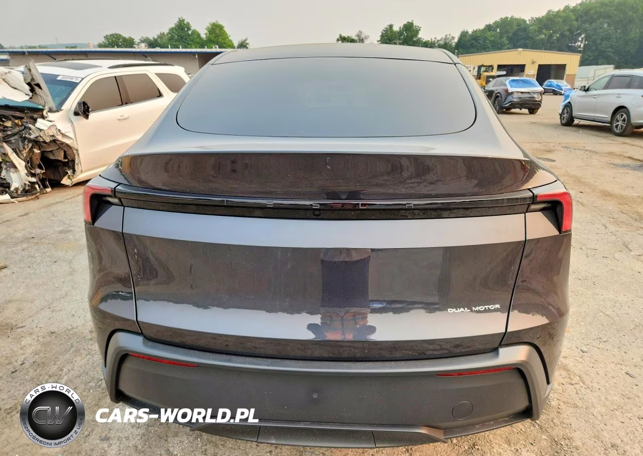 2026 Tesla Model Y VIN:7SAYGDEE5TA705912 - 6
