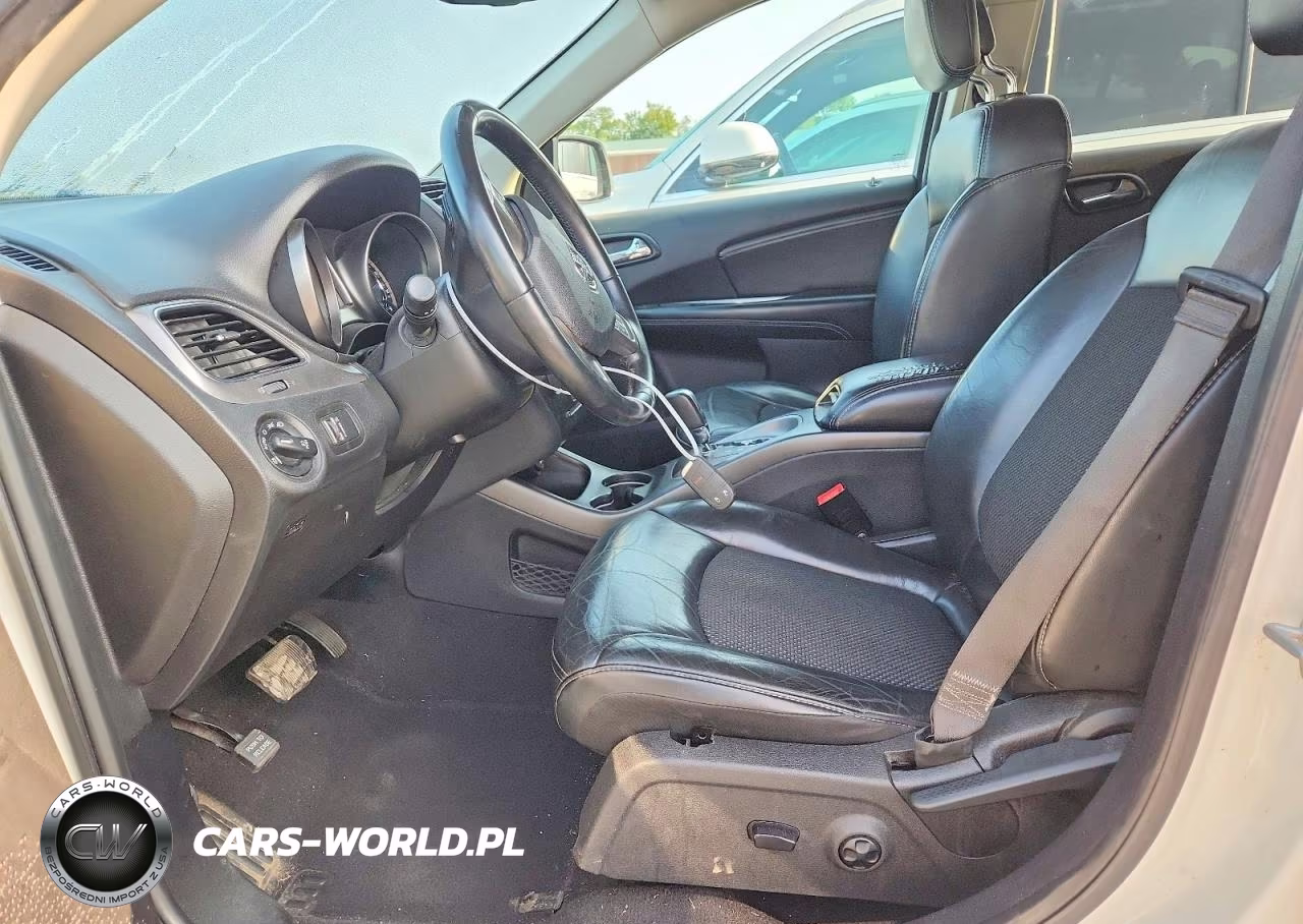 2020 Dodge Journey Crossroad VIN:3C4PDCGB2LT271113 - 7