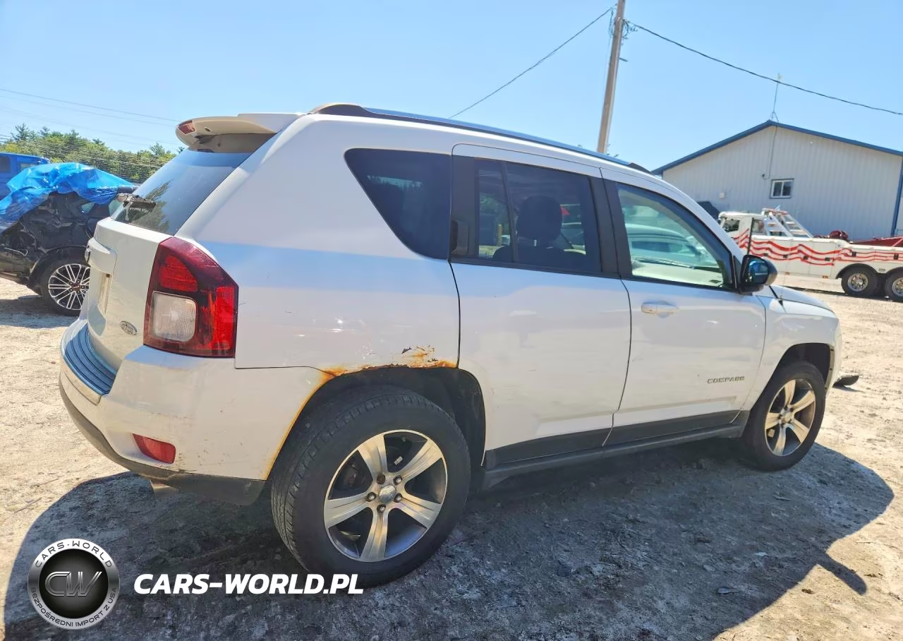 2016 Jeep Compass Latitude VIN:1C4NJDEB8GD639525 - 3