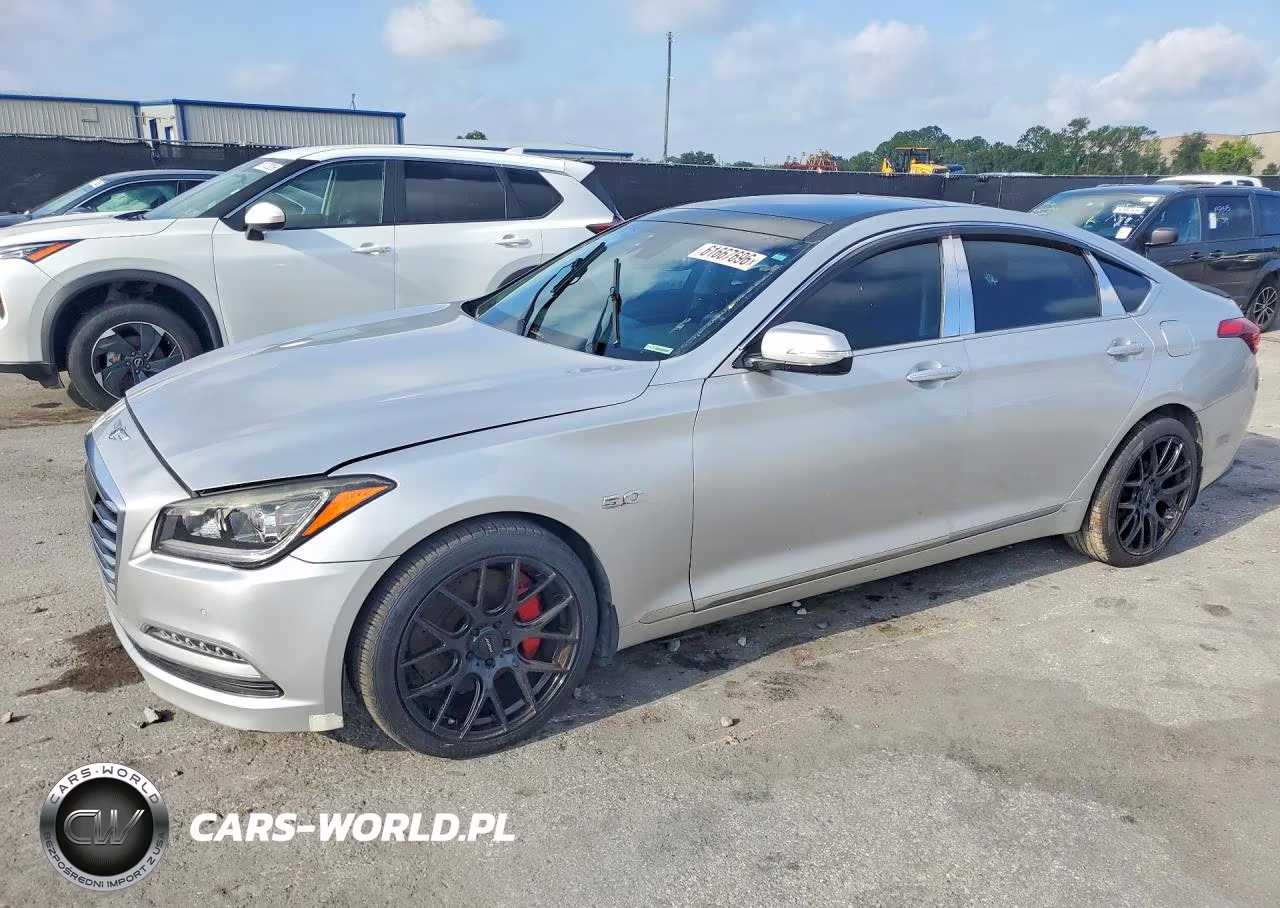 2015 Hyundai Genesis 5.0L – zdjęcie 1 z 12