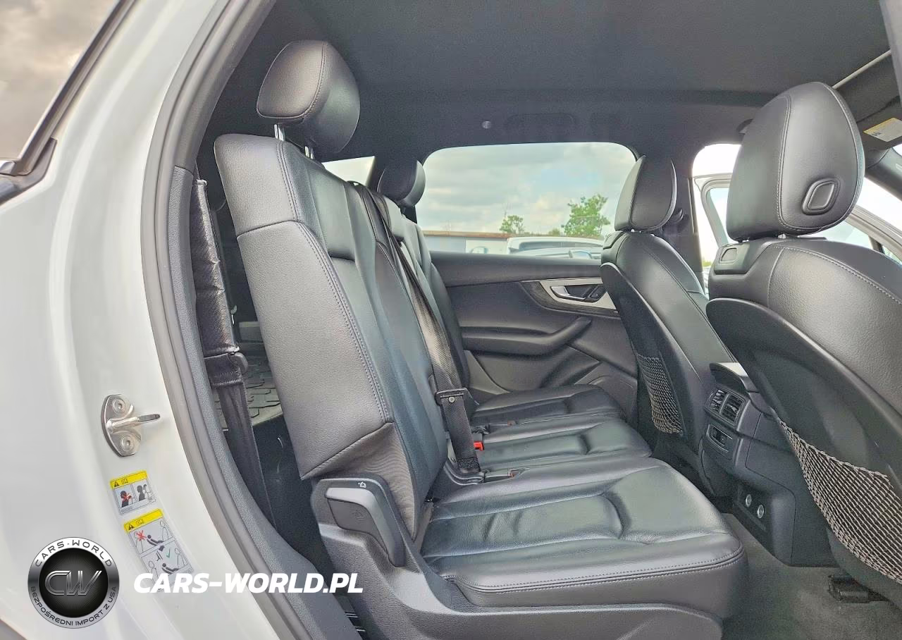 2018 Audi Q7 Premium Plus VIN:WA1LHAF77JD035283 - 11
