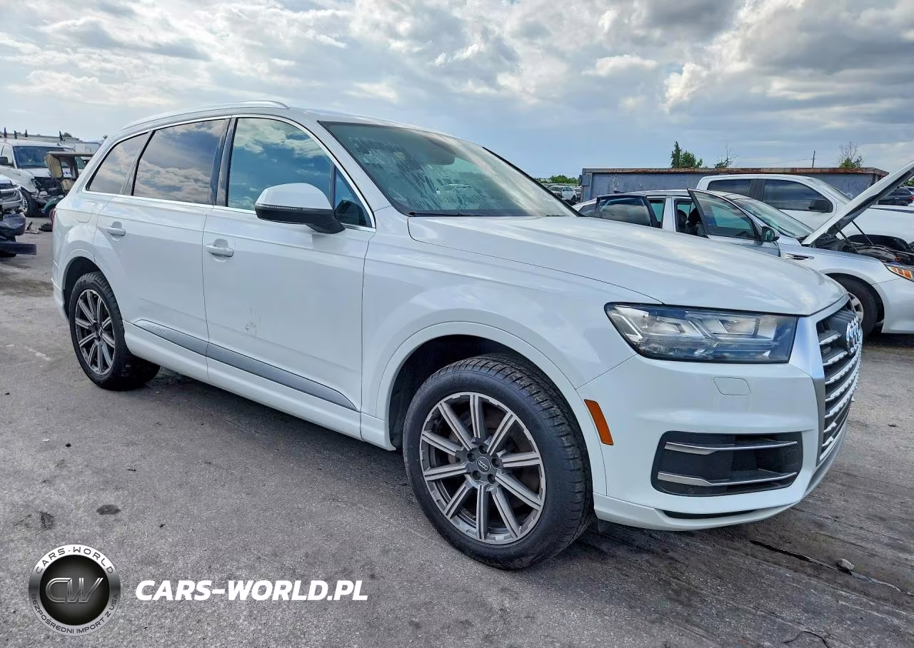 2018 Audi Q7 Premium Plus VIN:WA1LHAF77JD035283 - 4