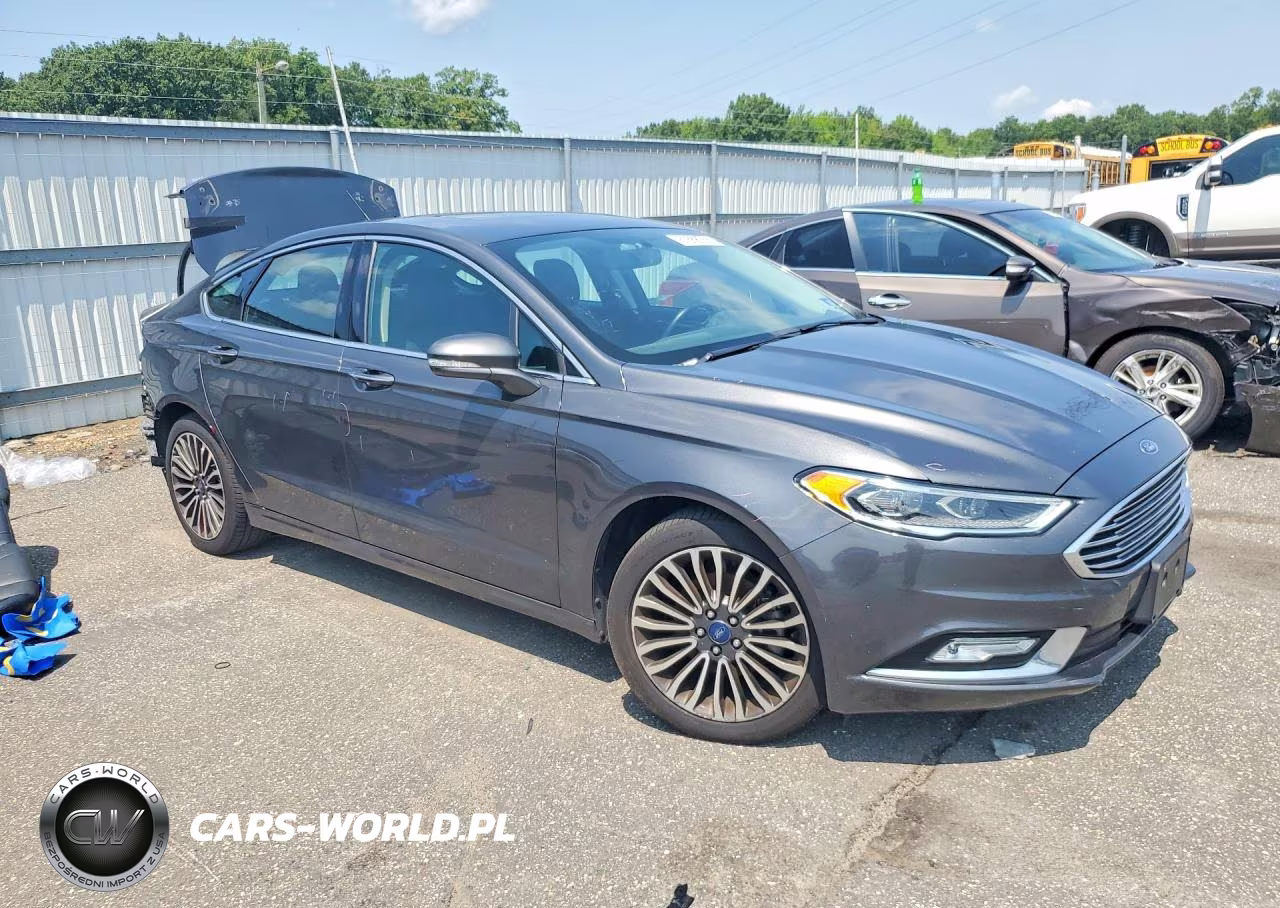 2018 Ford Fusion Titanium-Platinum VIN:3FA6P0D93JR206726 - 4