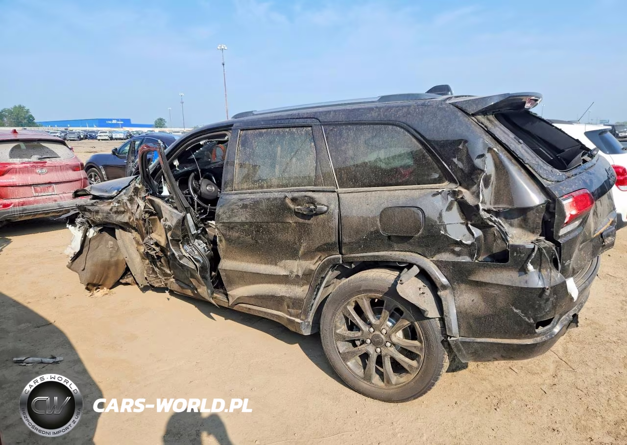 2019 Jeep Grand Cherokee Laredo VIN:1C4RJFAGXKC531405 - 2