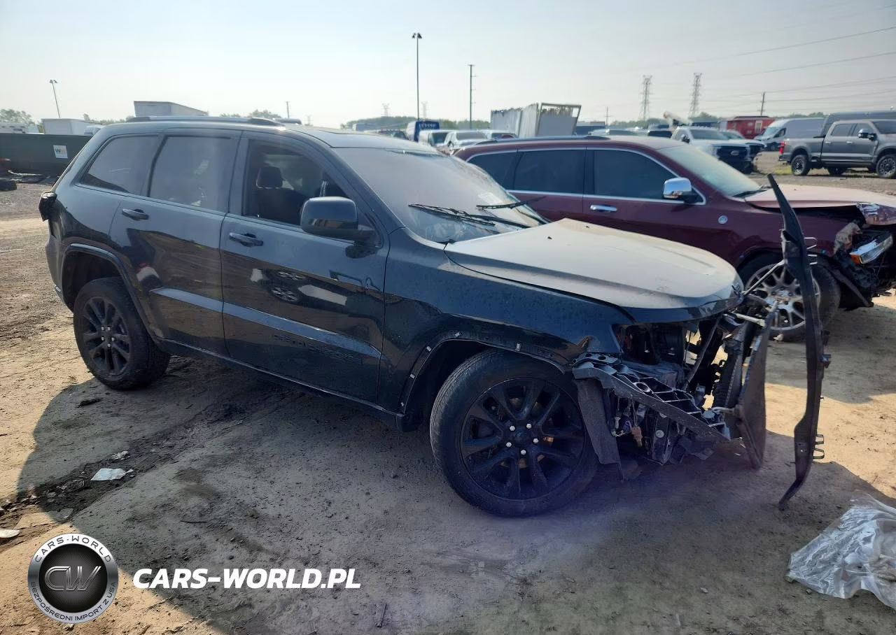 2019 Jeep Grand Cherokee Laredo VIN:1C4RJFAGXKC531405 - 4