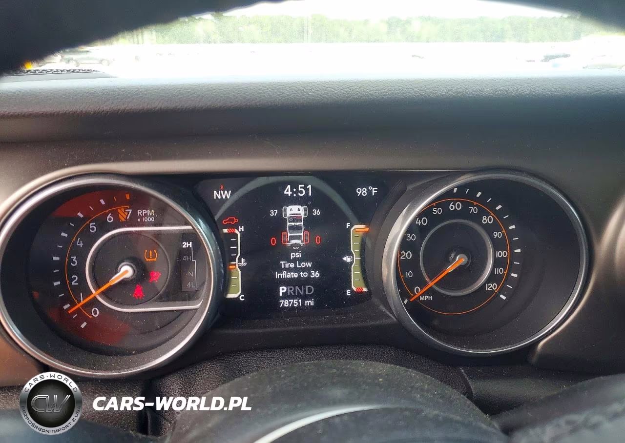2018 Jeep Wrangler Sport VIN:1C4GJXAG6JW235601 - 9