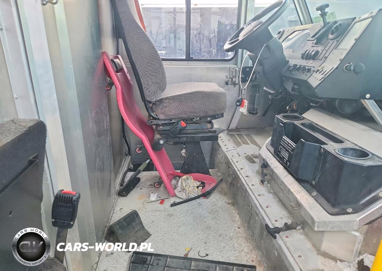 2020 Ford F59 Delivery Van VIN:1F65F5KN2L0A11681 - 11