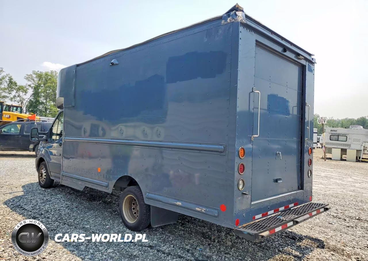 2021 Ford Transit Delivery Truck VIN:1FDDF6P82MKA55585 - 2