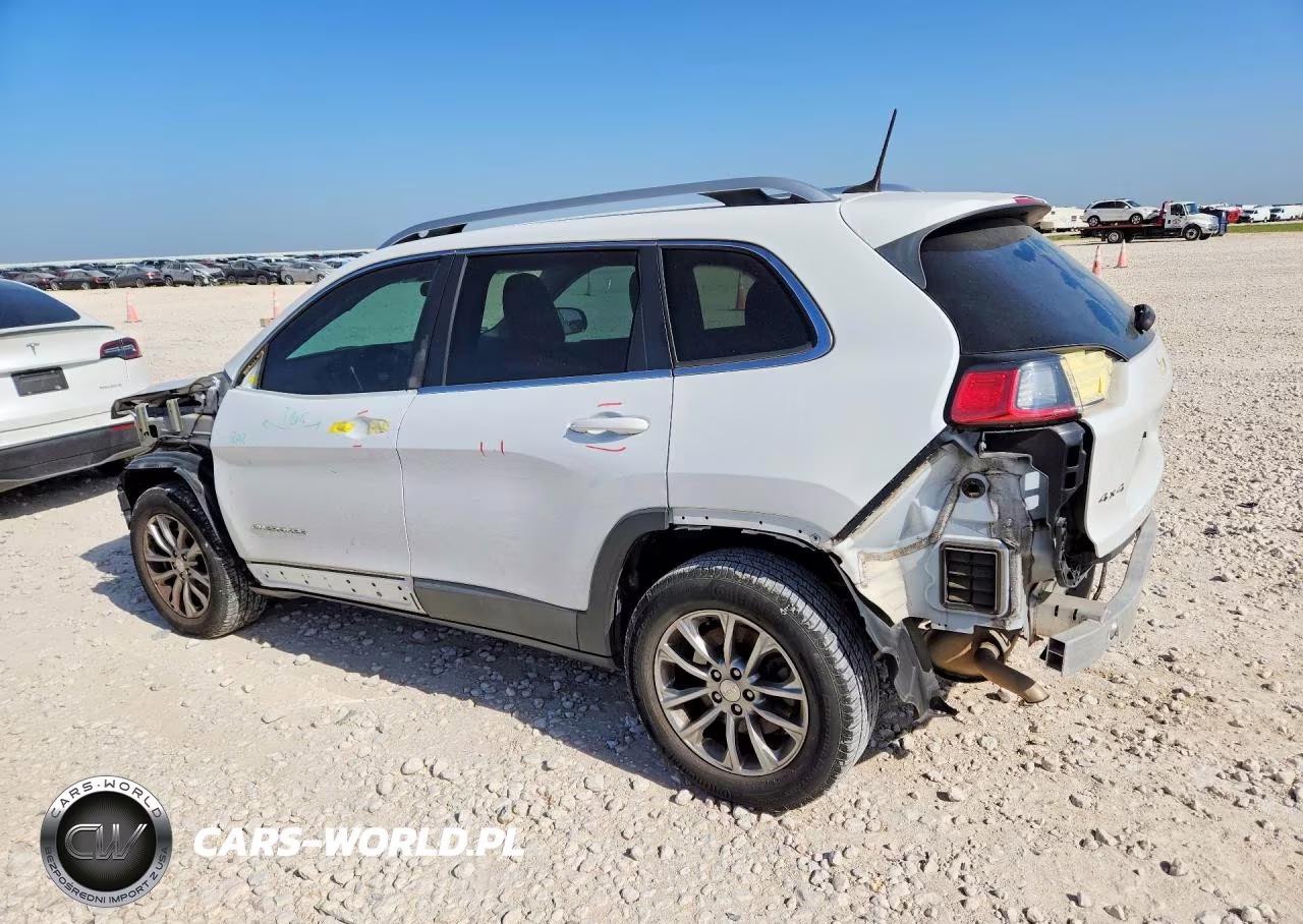 2019 Jeep Cherokee Latitude Plus VIN:1C4PJMLBXKD273488 - 2