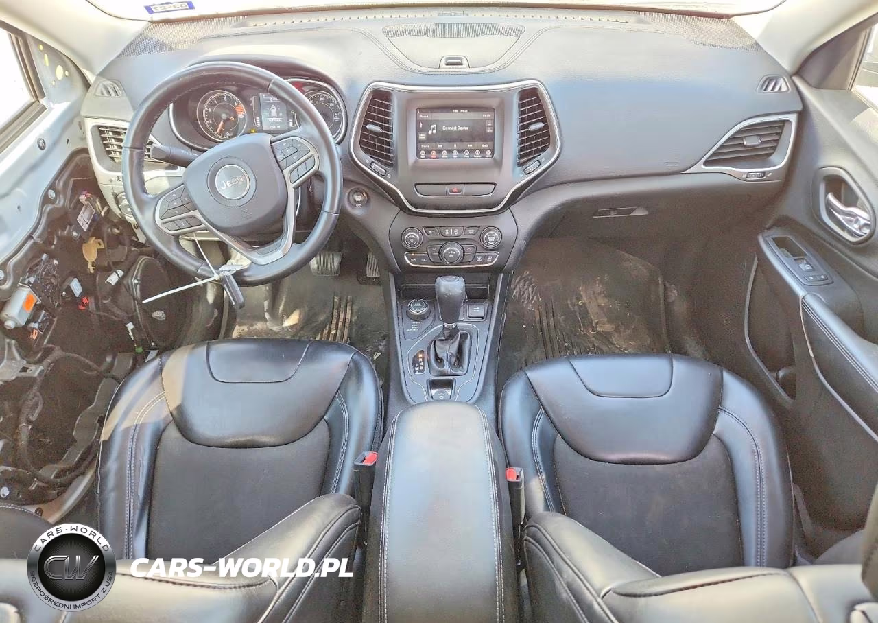 2019 Jeep Cherokee Latitude Plus VIN:1C4PJMLBXKD273488 - 8