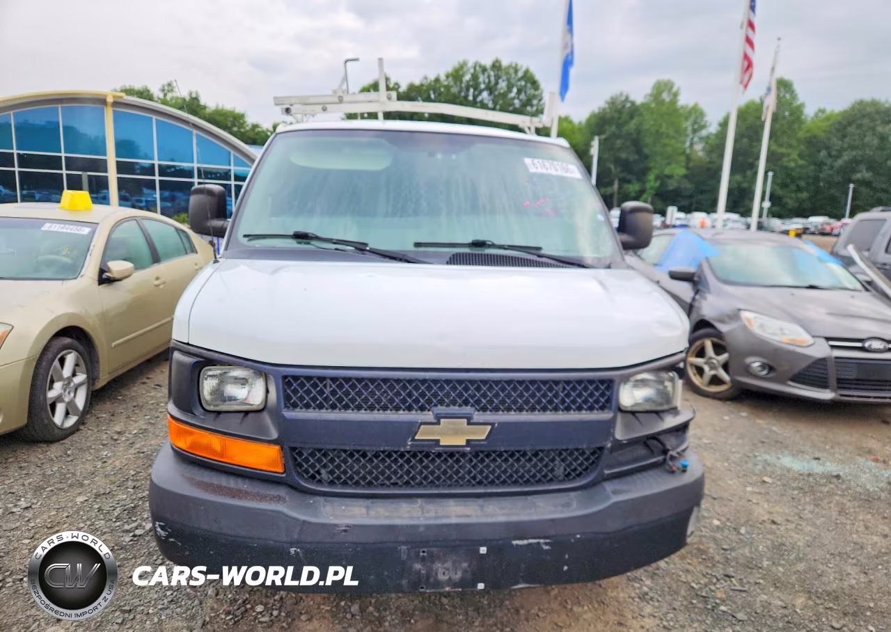 2017 Chevrolet Express G2500 VIN:1GCWGAFF8H1352613 - 5