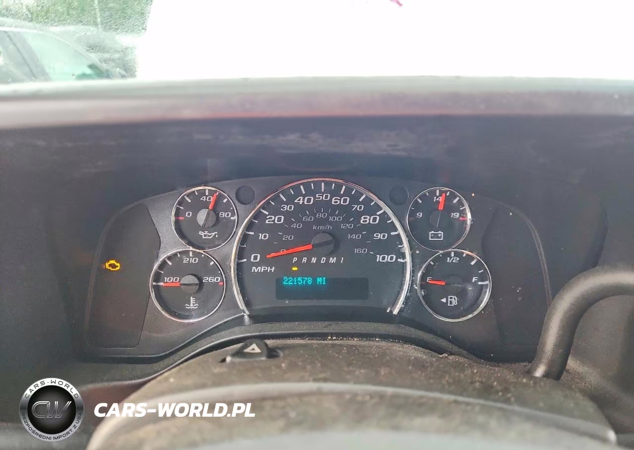 2017 Chevrolet Express G2500 VIN:1GCWGAFF8H1352613 - 9