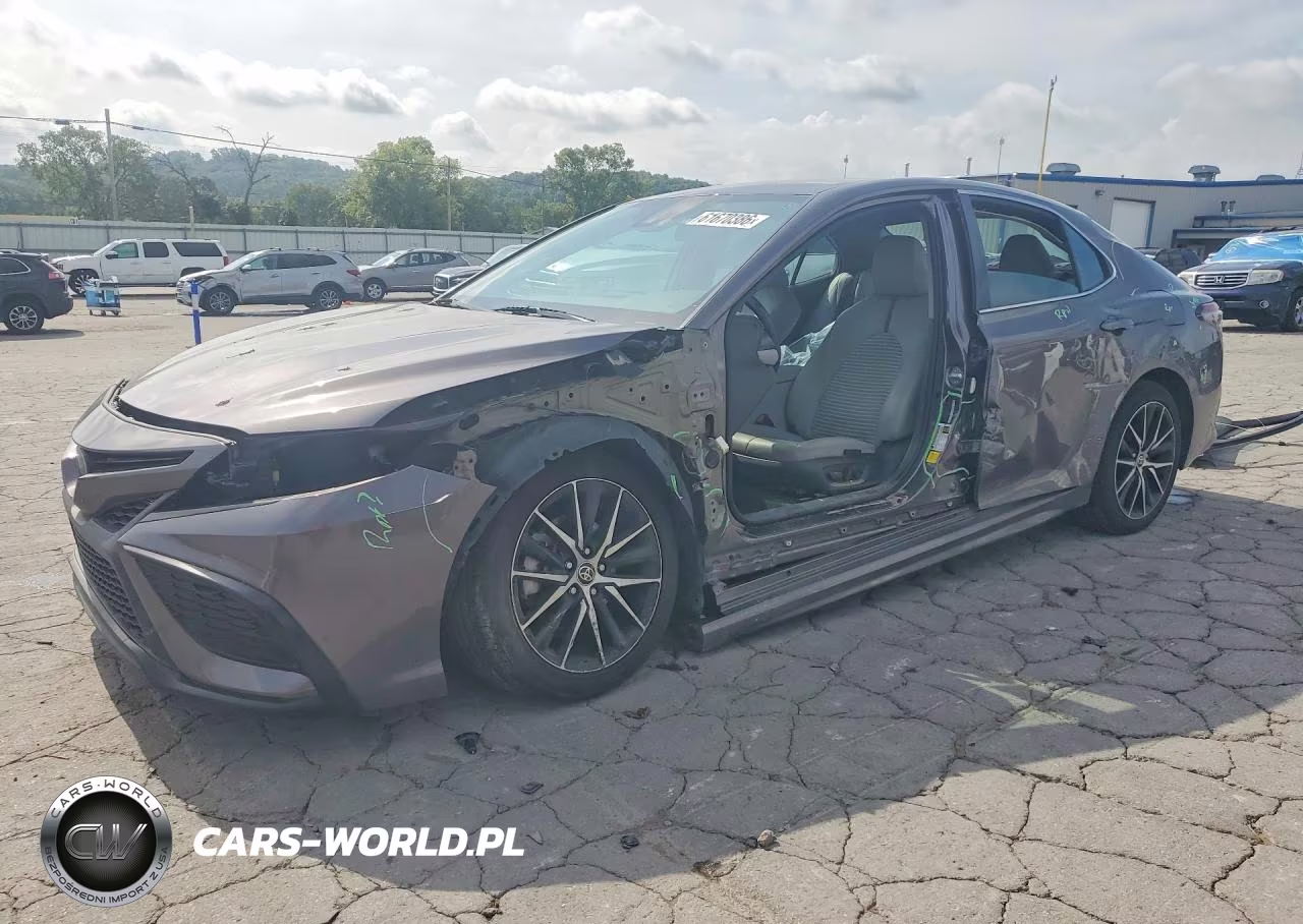 2022 Toyota Camry Hybrid Se – zdjęcie 1 z 13