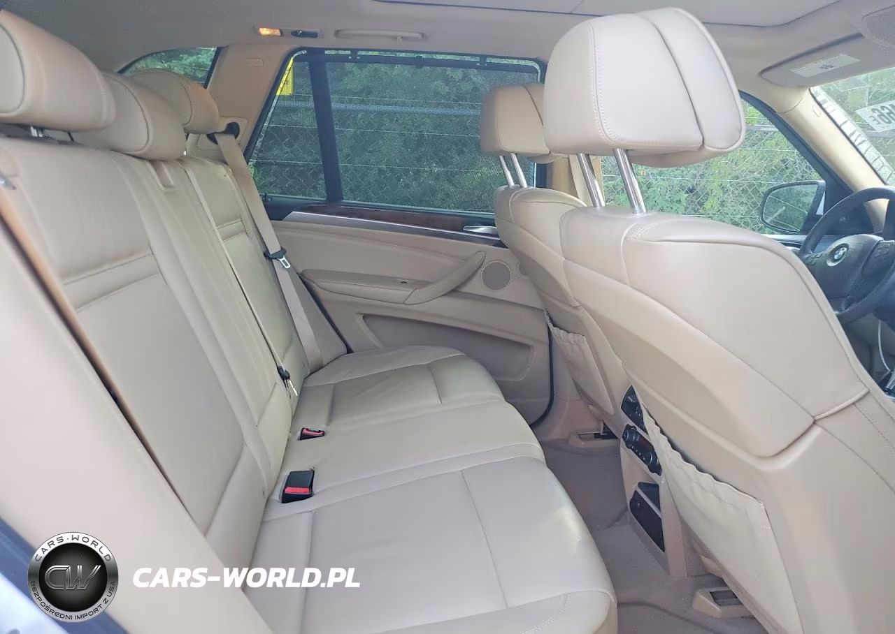 2011 BMW X5 xDrive35I VIN:5UXZV4C59BL742551 - 11