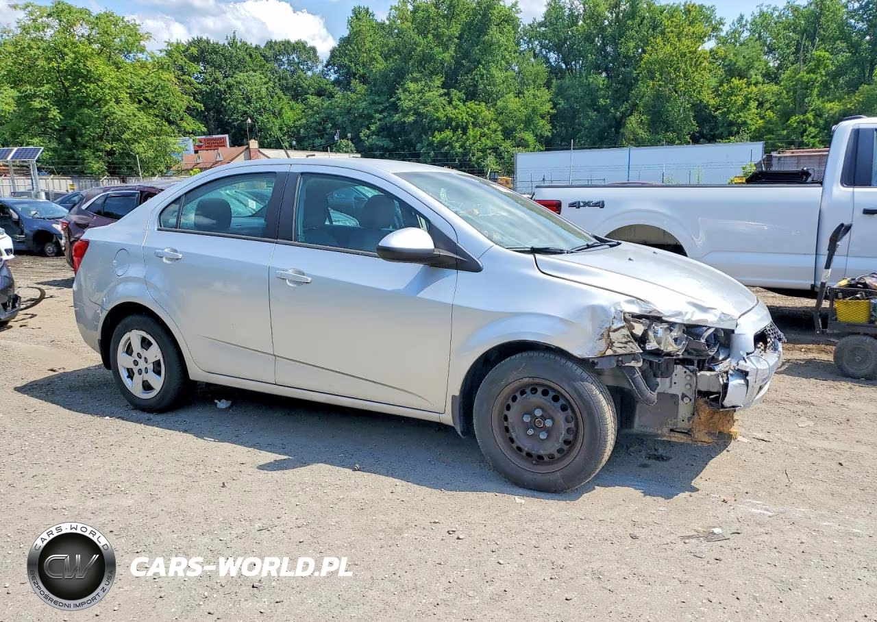 2013 Chevrolet Sonic Ls VIN:1G1JA5SG9D4226666 - 4