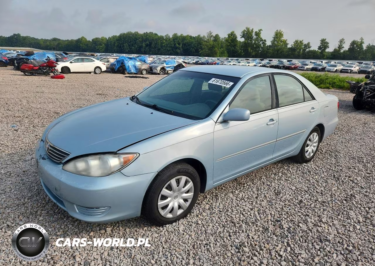 2005 Toyota Camry Le