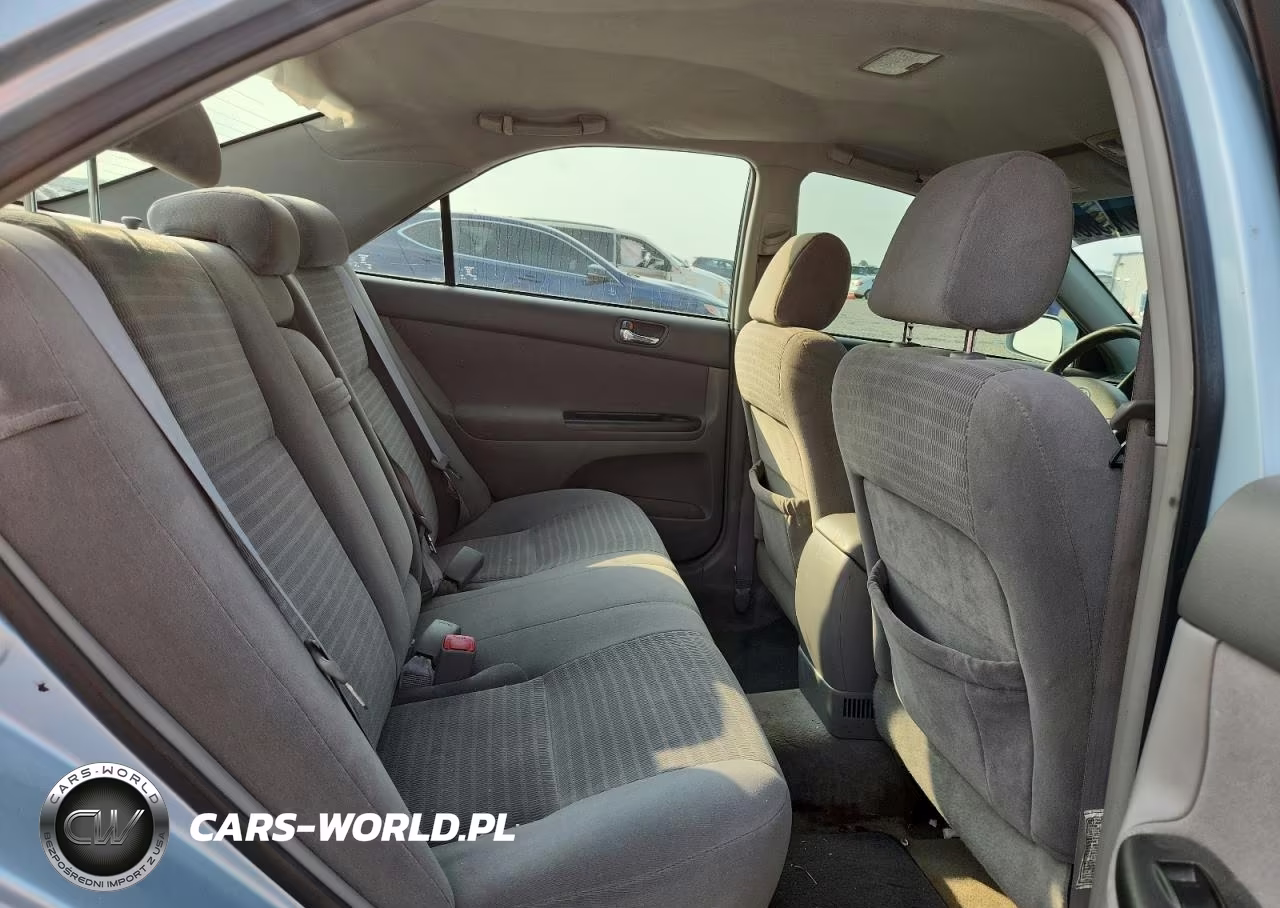 2005 Toyota Camry Le VIN:4T1BE32K85U555669 - 10