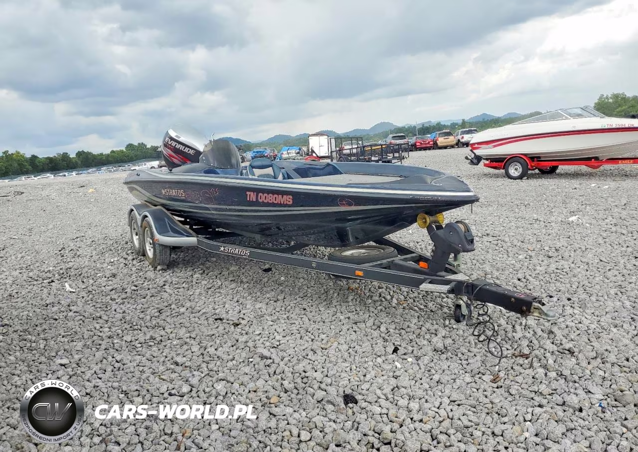2009 Stratos Bassboat