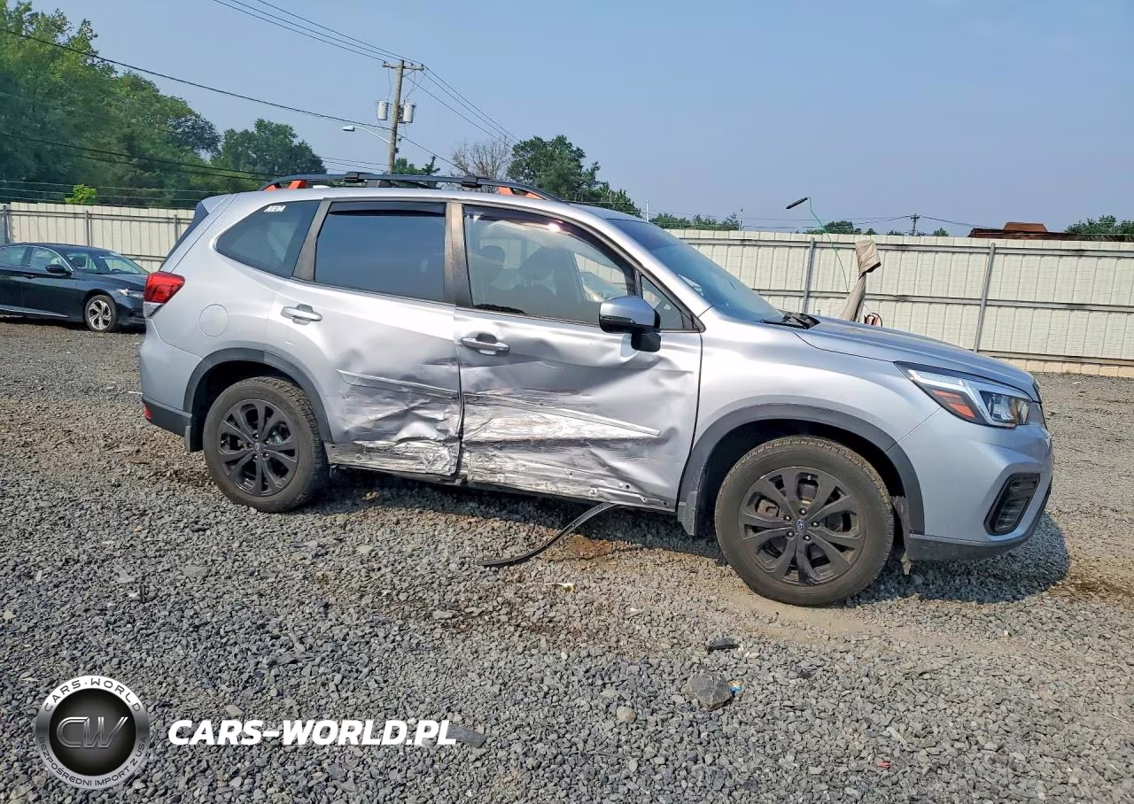 2020 Subaru Forester Sport VIN:JF2SKARC5LH504590 - 4