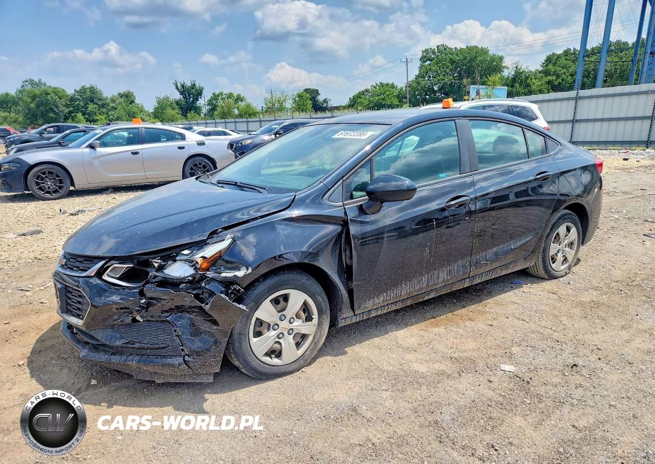 2018 Chevrolet Cruze Ls – zdjęcie 1 z 12
