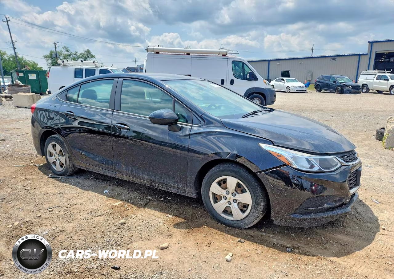 2018 Chevrolet Cruze Ls VIN:1G1BC5SM0J7189831 - 4