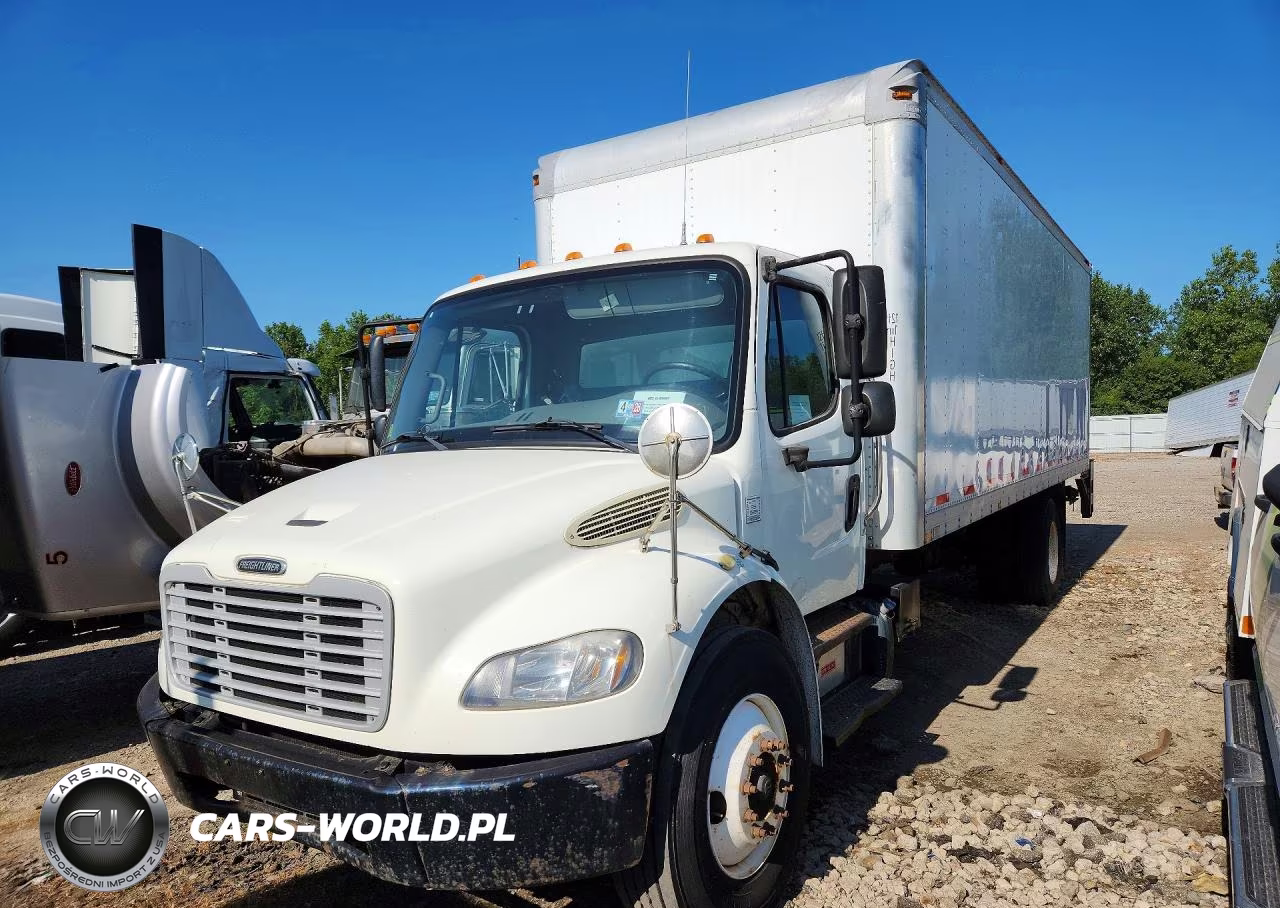 2014 Freightliner M2 106 Med - Box Truck