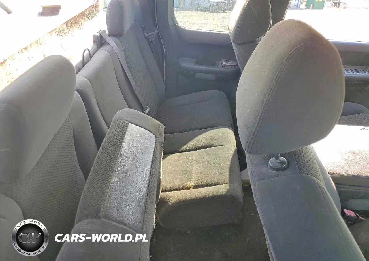 2008 Chevrolet Silverado C1500 VIN:2GCEC19C281282352 - 10