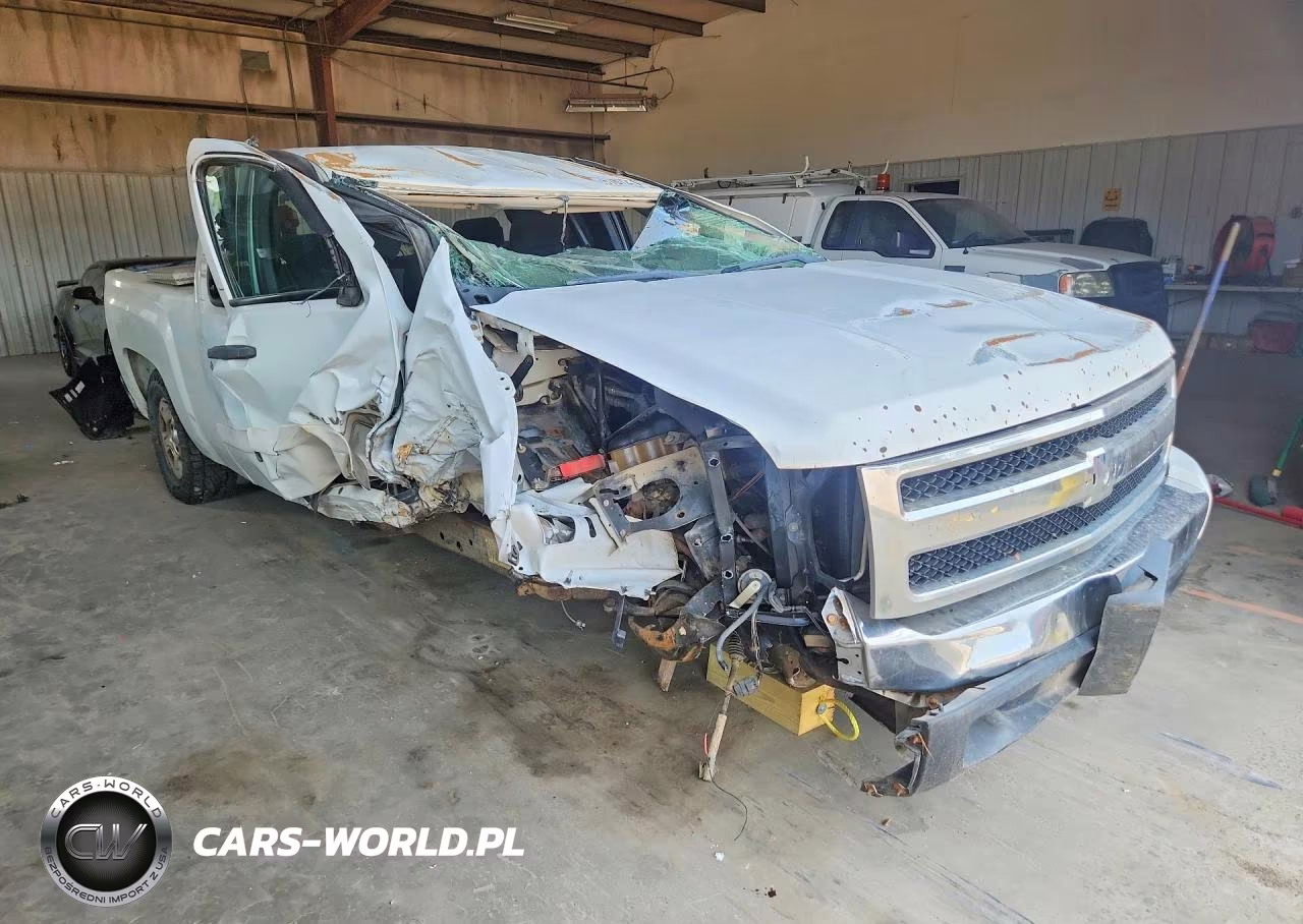 2008 Chevrolet Silverado C1500 VIN:2GCEC19C281282352 - 4