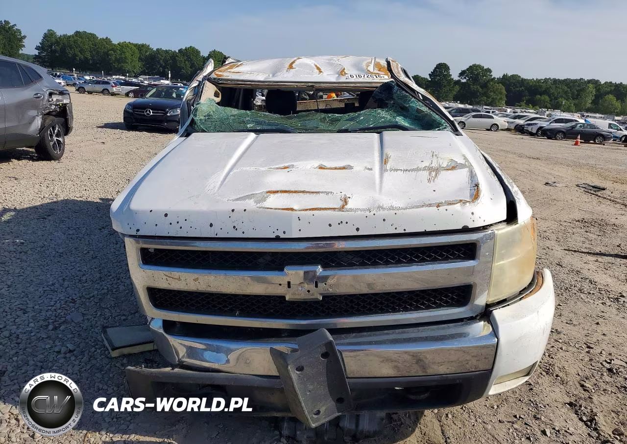 2008 Chevrolet Silverado C1500 VIN:2GCEC19C281282352 - 5
