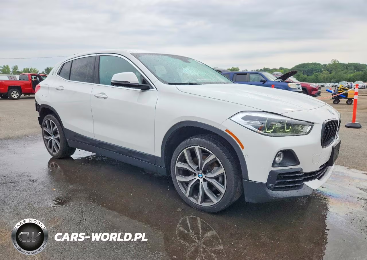 2018 BMW X2 xDrive28I VIN:WBXYJ5C34JEF75764 - 4