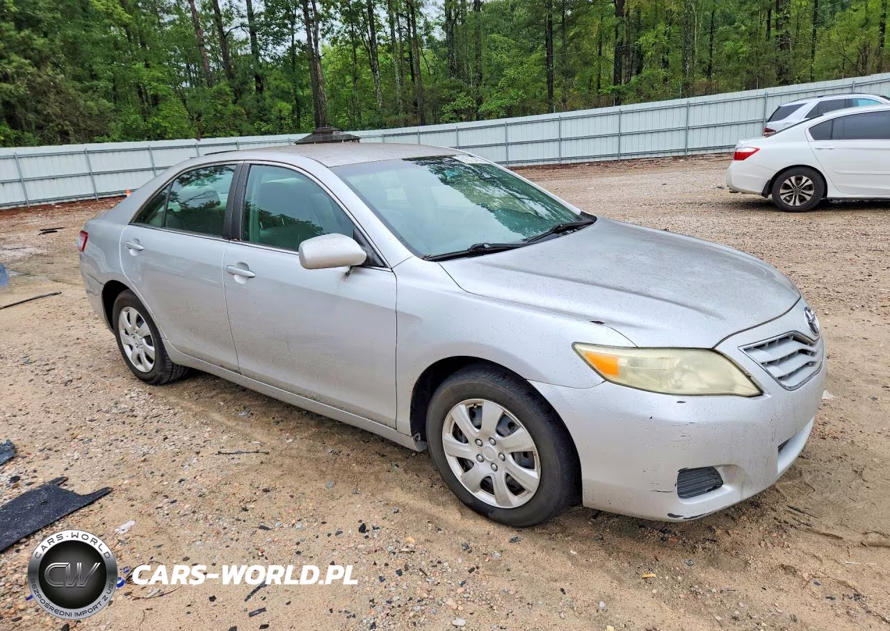 2010 Toyota Camry Le VIN:4T1BF3EK5AU061143 - 4