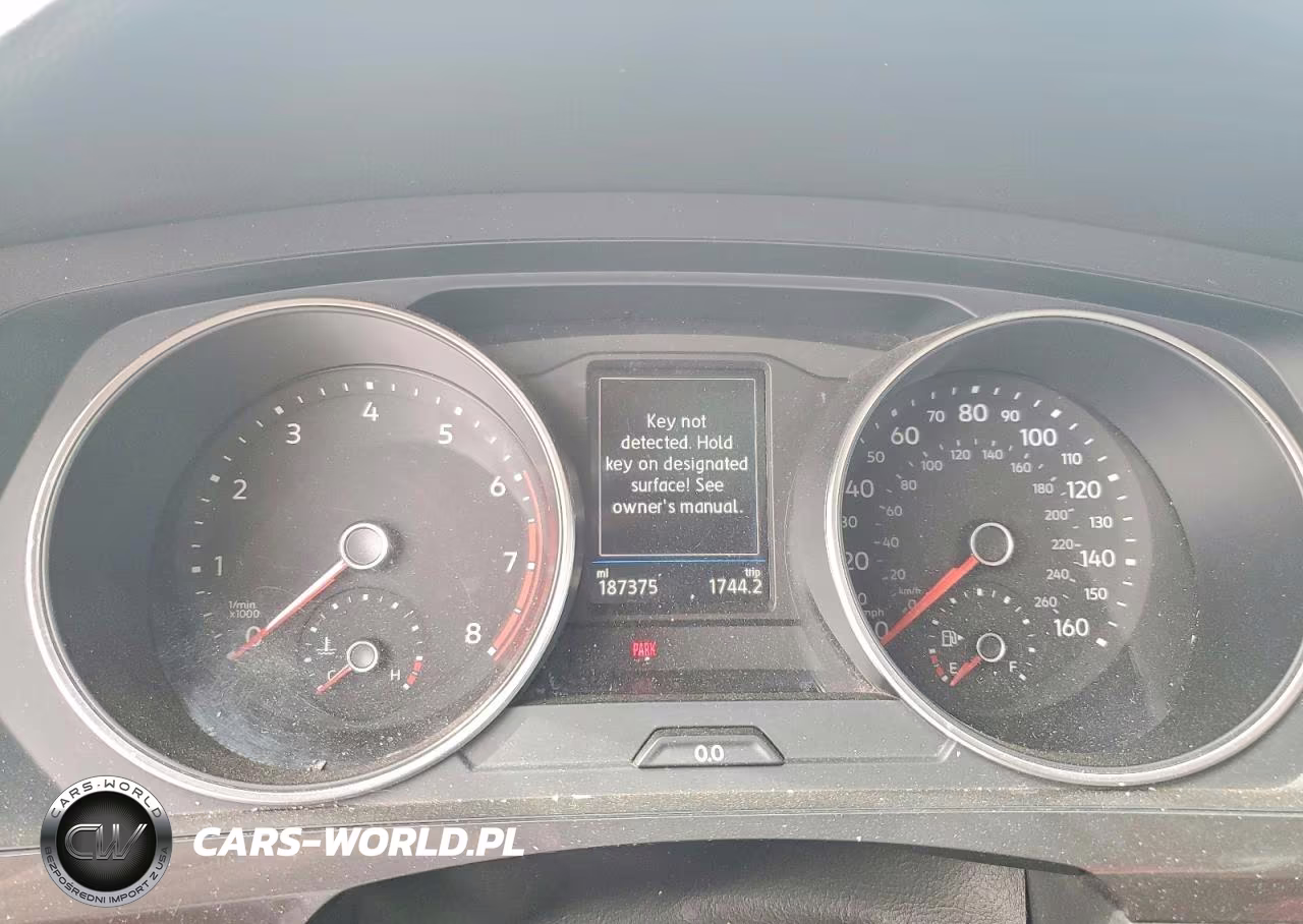 2020 Volkswagen Tiguan VIN:3VV2B7AX4LM072474 - 9