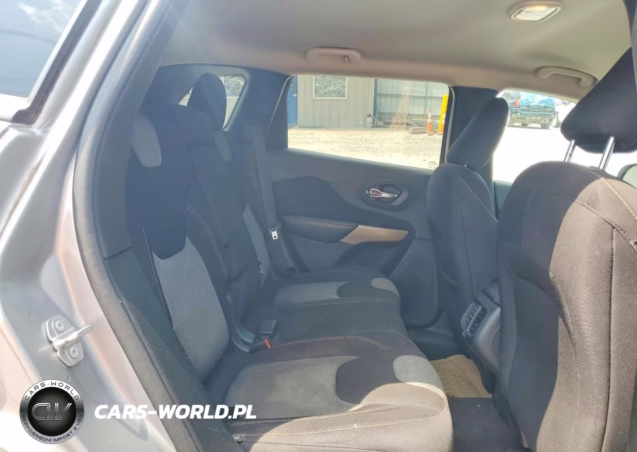 2017 Jeep Cherokee Sport VIN:1C4PJLAB4HW663271 - 11