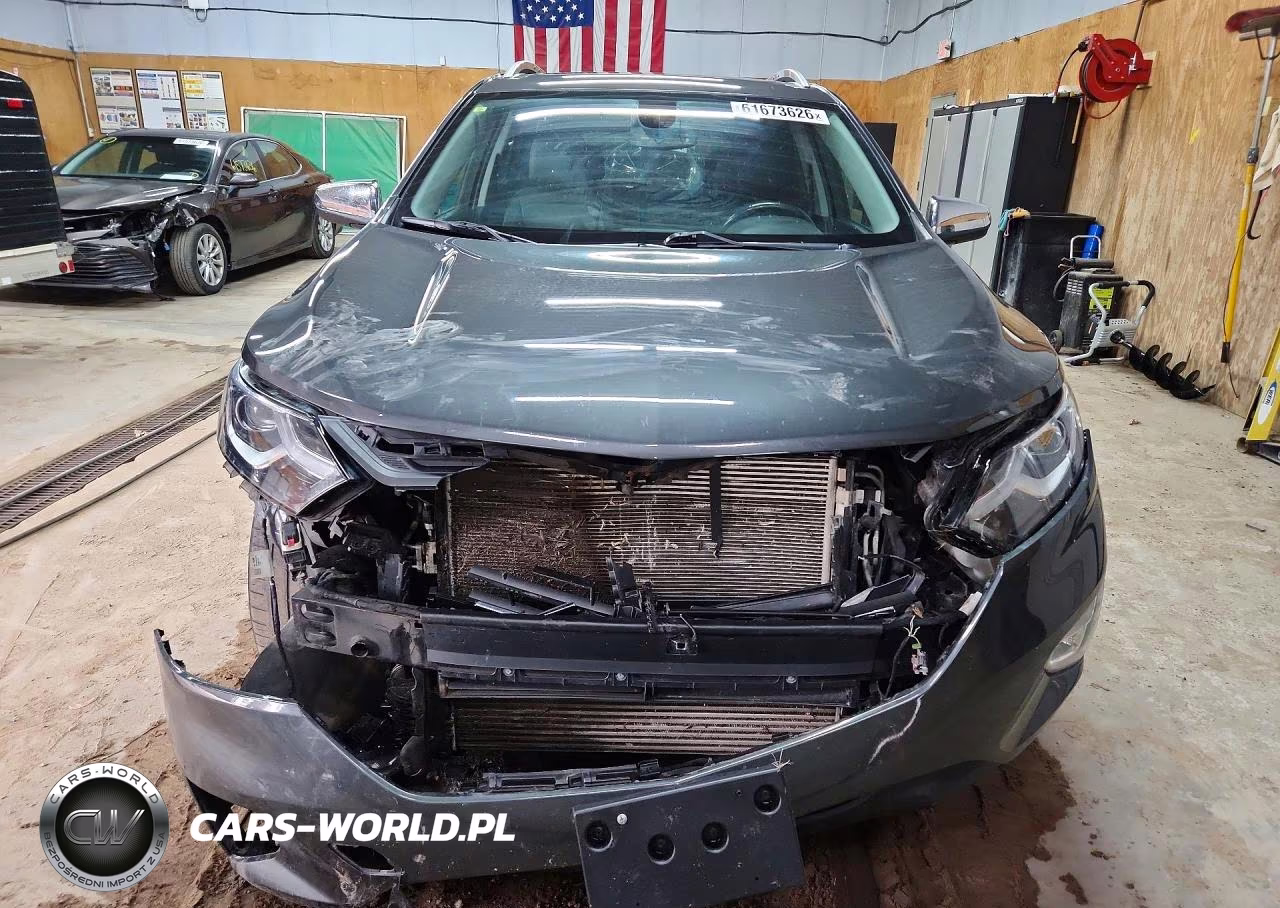2018 Chevrolet Equinox Premier VIN:2GNAXVEV1J6289665 - 5