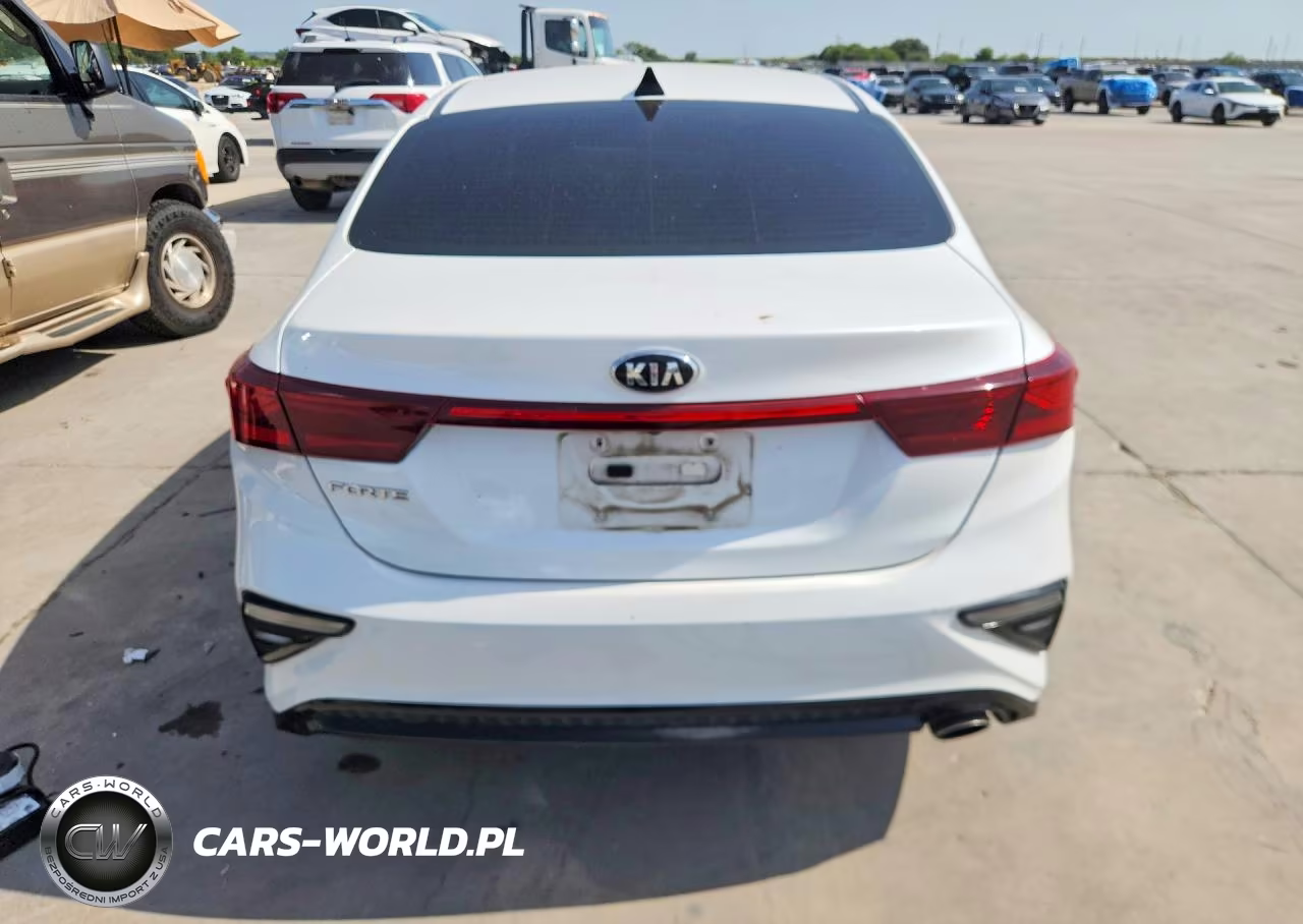 2021 Kia Forte Lxs VIN:3KPF24AD8ME305420 - 6