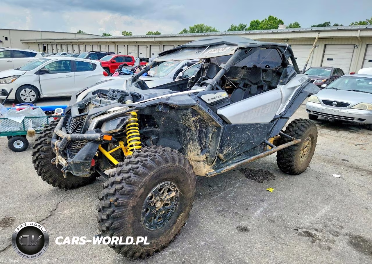 2018 Can-Am Maverick X3 Utility Vehicle VIN:3JBVGAY45JK001396 - 2