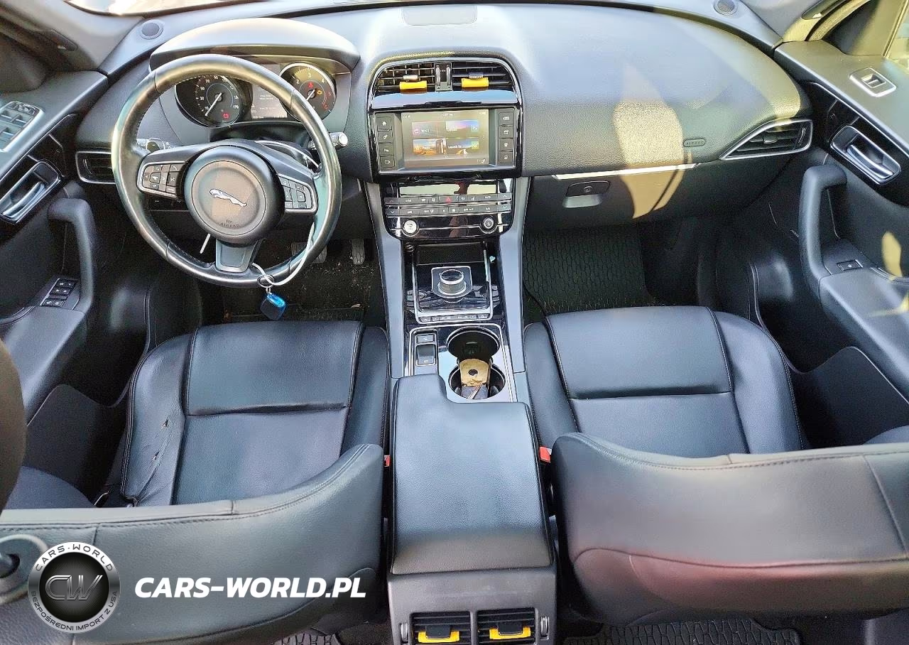 2017 Jaguar F-Pace Premium VIN:SADCJ2BN5HA085409 - 8