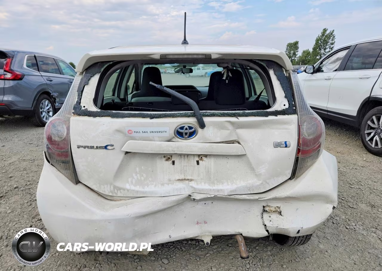 2013 Toyota Prius C One VIN:JTDKDTB37D1037956 - 6