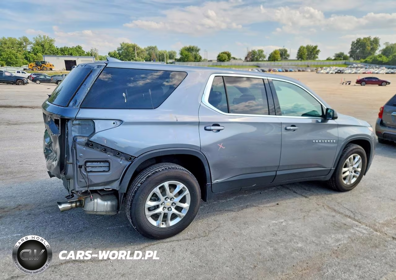 2020 Chevrolet Traverse Ls VIN:1GNERFKW0LJ265135 - 3