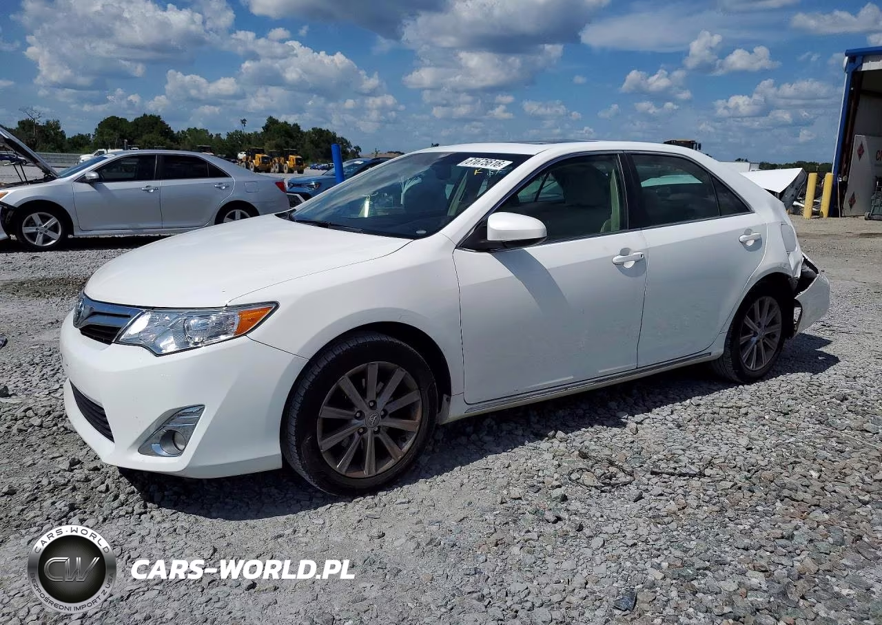 2012 Toyota Camry Xle – zdjęcie 1 z 12
