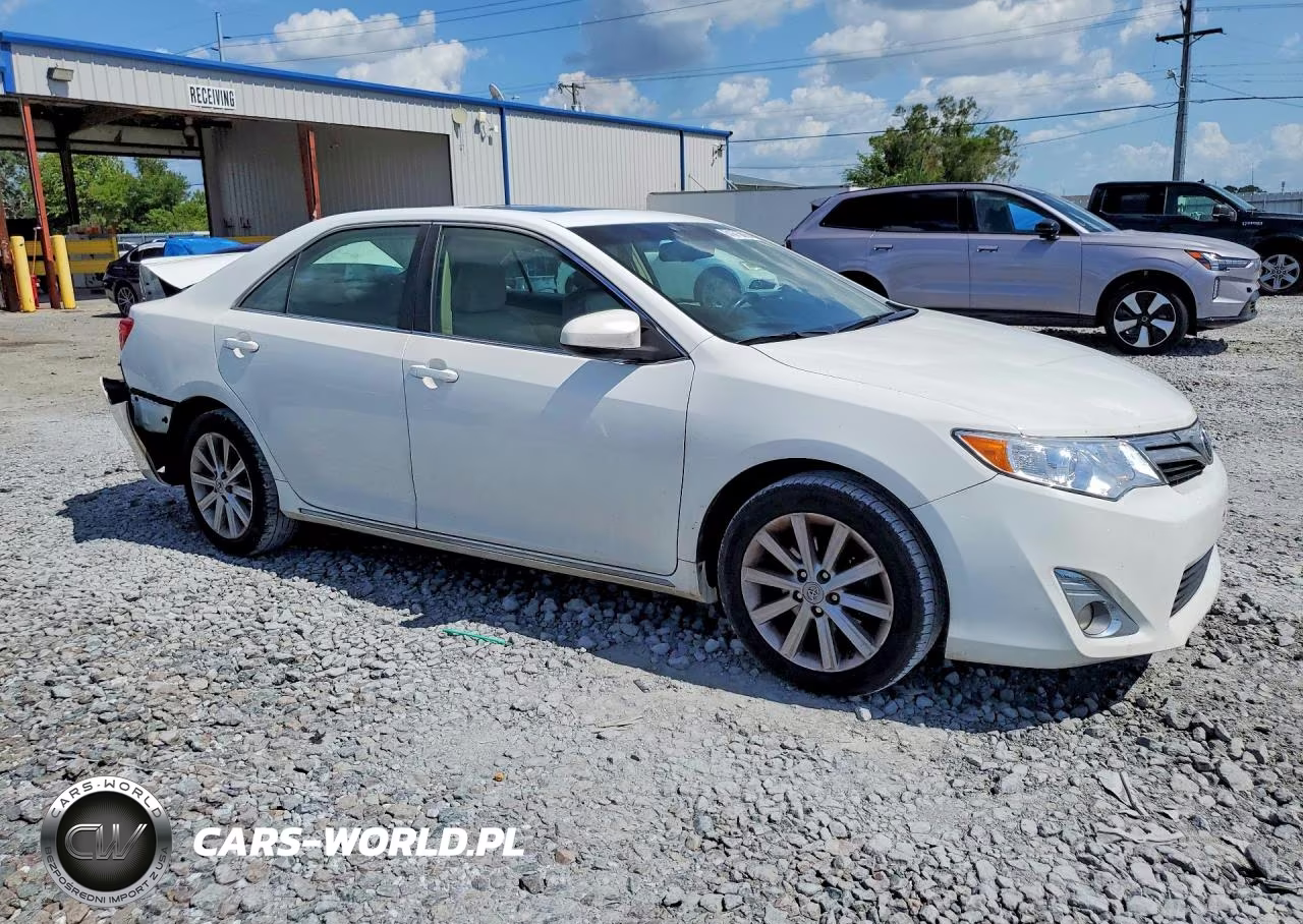 2012 Toyota Camry Xle VIN:4T4BF1FK8CR216439 - 4