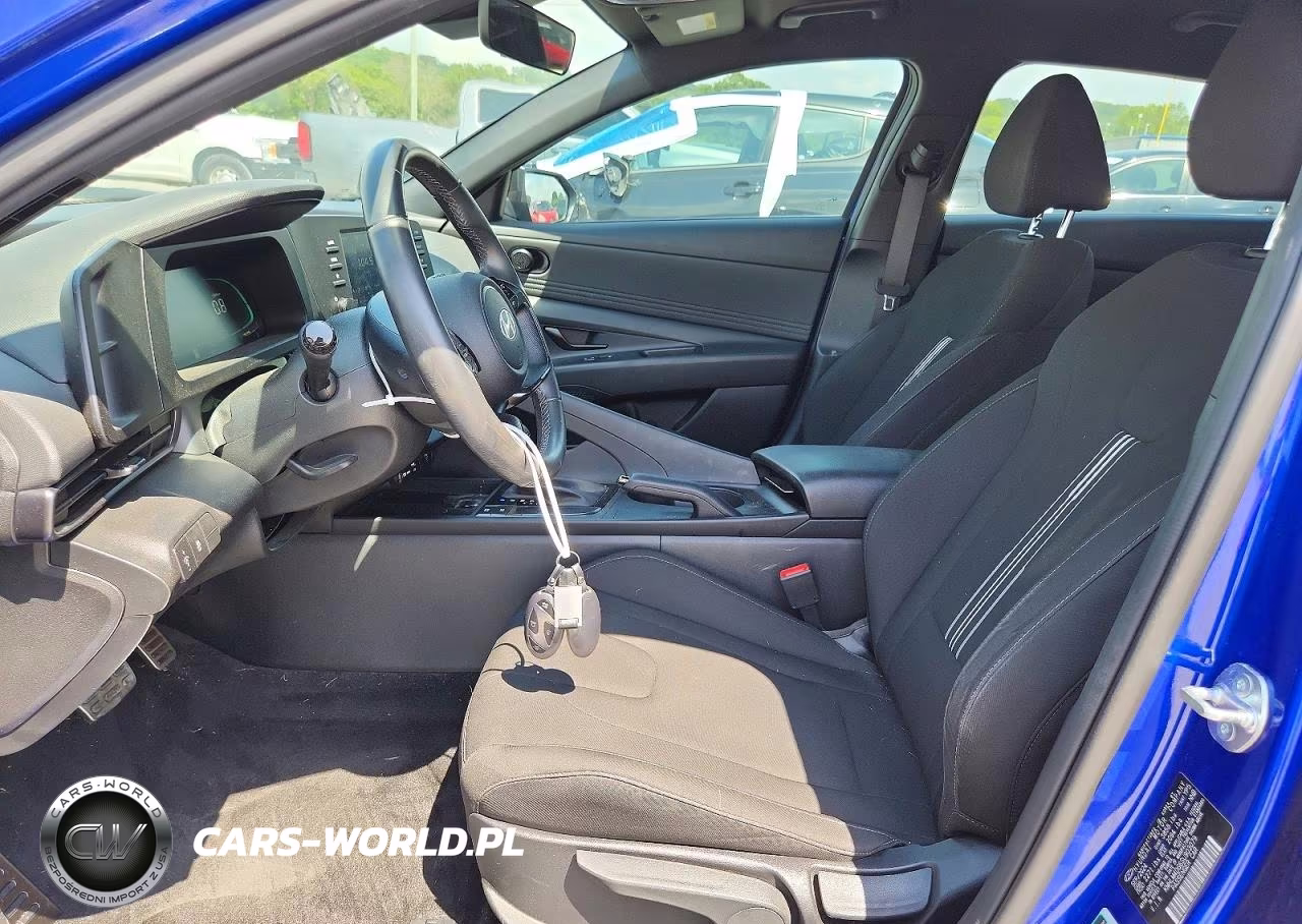 2025 Hyundai Elantra Sel Sport VIN:KMHLM4DG6SU903079 - 7