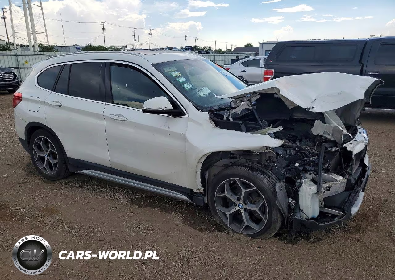 2018 BMW X1 xDrive28I VIN:WBXHT3C30J5L28009 - 4